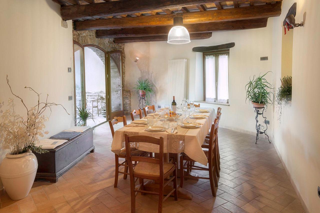 La Casa Sul Ponte Villa Mercatello sul Metauro Luaran gambar